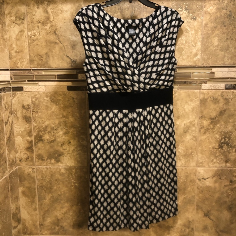 Ann Taylor Black & Cream Diamond Dress